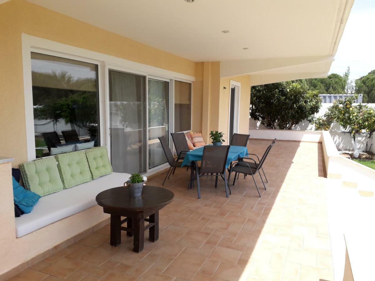 Marathon Beachside Villa 100M From The Beach Schinias Eksteriør billede